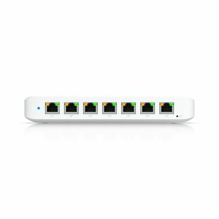 Ubiquiti Switch PoE Layer 2 con 8 Puertos RJ-45 GbE, 16 Gbps Capacidad de Conmutación, Diseño Compacto y Montaje Versátil 4