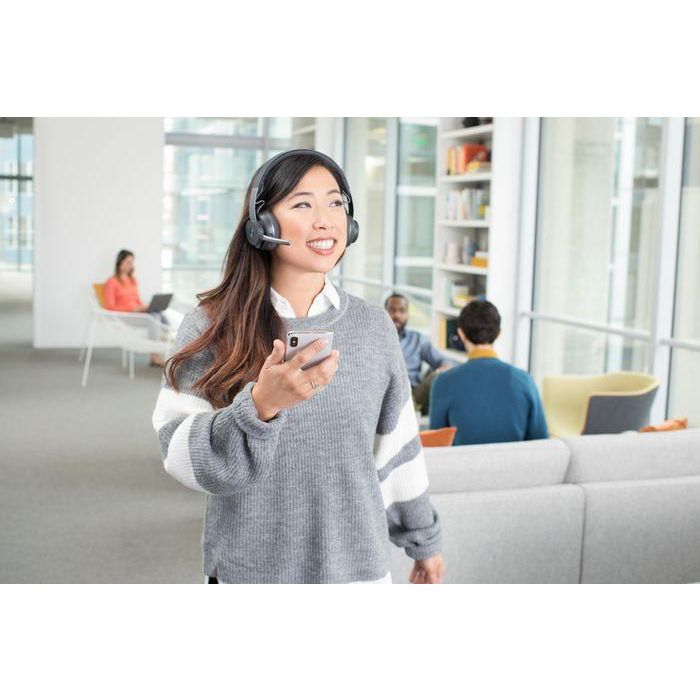 Logitech Auriculares Zone Wireless UC con Cancelación de Ruido Activa, Diadema, Conexión Inalámbrica Bluetooth para Oficina y Centro de Llamadas, Grafito 9 Logitech Auriculares Zone Wireless UC con Cancelación de Ruido Activa, Diadema, Conexión Inalámbrica Bluetooth para Oficina y Centro de Llamadas, Grafito 9