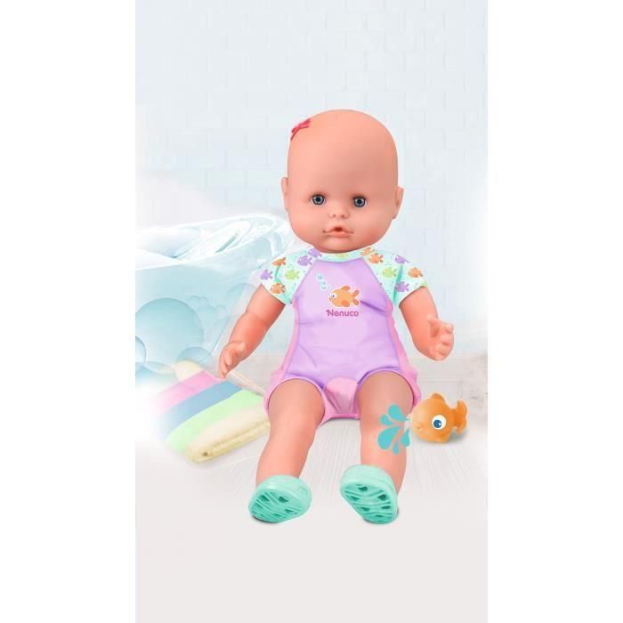 Nenuco Nfn88000 Muñeco Mi Primer Baño para Bebés | Cuerpo Suave Sumergible en Agua con Pececito Incluido | Ideal para +12 Meses 3 Nenuco Nfn88000 Muñeco Mi Primer Baño para Bebés | Cuerpo Suave Sumergible en Agua con Pececito Incluido | Ideal para +12 Meses 3