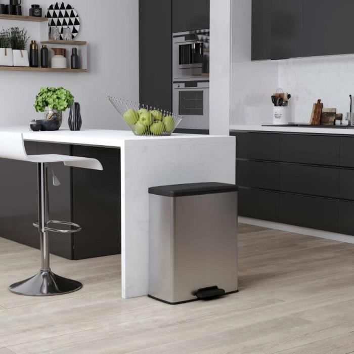 Curver CUR3253924839967 Cubo de Basura Rectangular Deco Bin 65L, Gris Metalizado, 49x29x61 cm 1 Curver CUR3253924839967 Cubo de Basura Rectangular Deco Bin 65L, Gris Metalizado, 49x29x61 cm 1