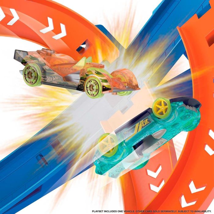 HOT WHEELS Cyclone Crash Track Set HJT51, Circuito motorizado grande (70 cm de alto) con 3 zonas de apilamiento, 1 vehículo 3