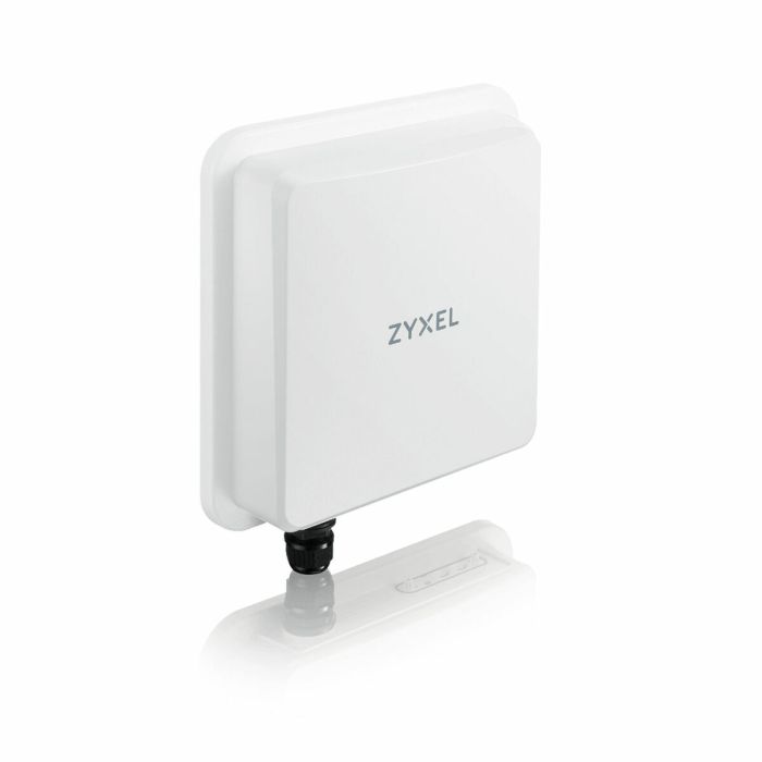 Router ZyXEL FWA710 2