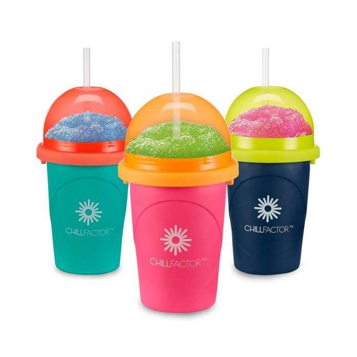 Bandai Maquina de Granizar Chillfactor (Congela, Aprieta y Disfruta) 10.5x10.5x18.8cm - Modelos Surtidos