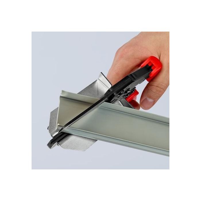KNIPEX Schere fr Kabelkanle 11 KNIPEX Schere fr Kabelkanle 11