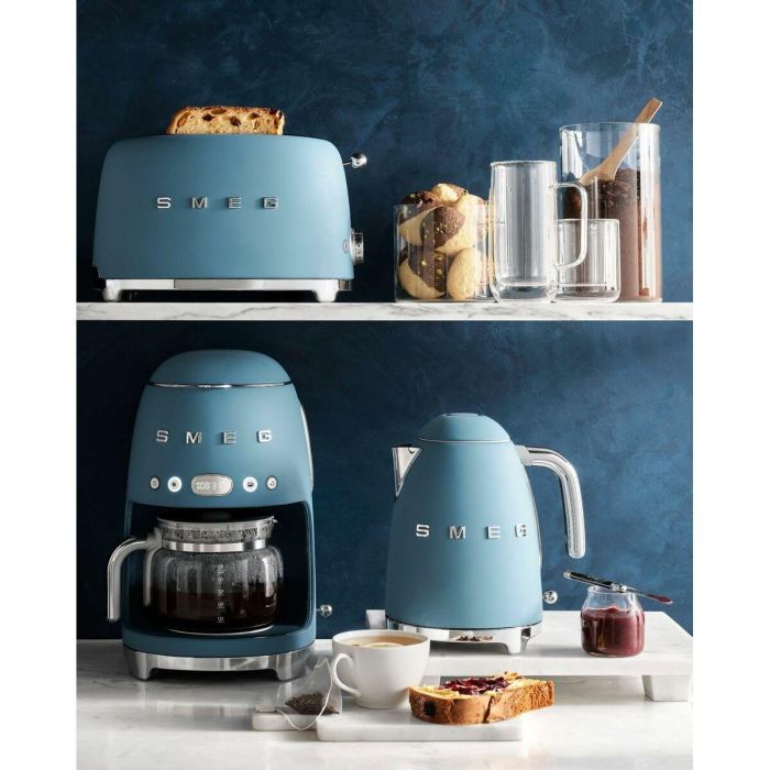 Smeg Drip Coffee Maker 50´Style Storm Blue DCF02SBMEU 2 Smeg Drip Coffee Maker 50´Style Storm Blue DCF02SBMEU 2