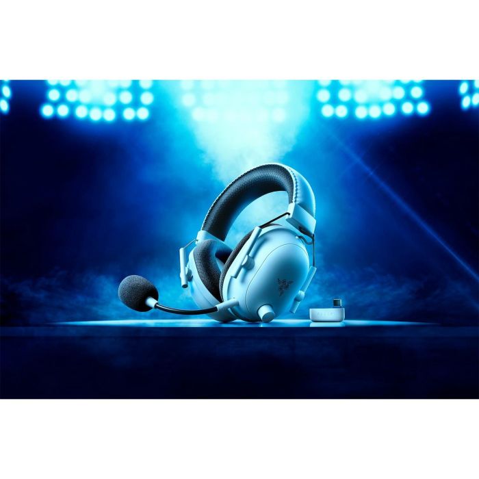 Razer BlackShark V2 Pro Auriculares Gaming Inalámbricos para PlayStation 5 - 2.4 GHz, Bluetooth, 70h Batería, Blanco