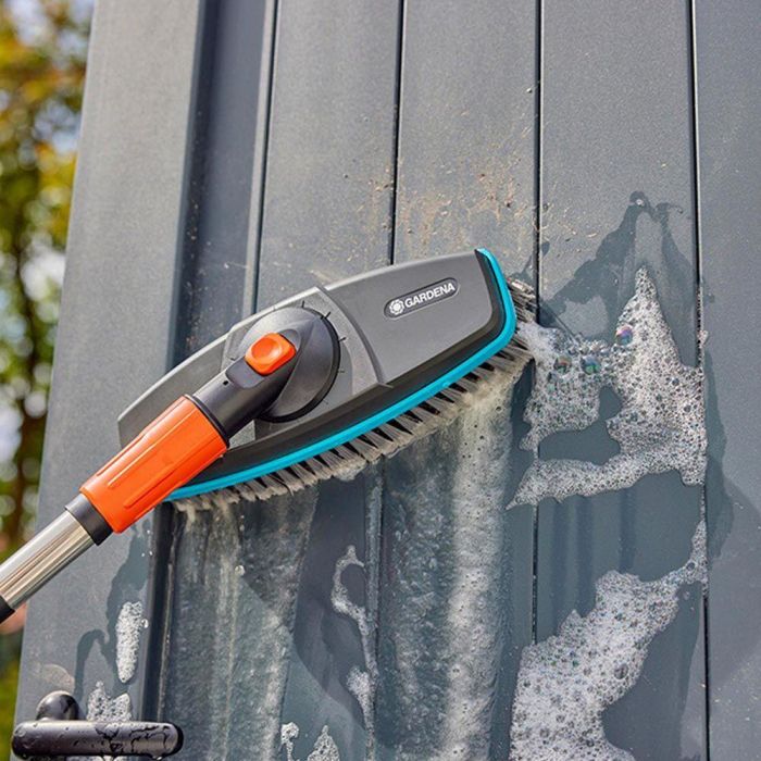 Gardena Cepillo de Cerdas Suaves para Superficies Delicadas, Orientable 360°, Protección Anti-Rayaduras