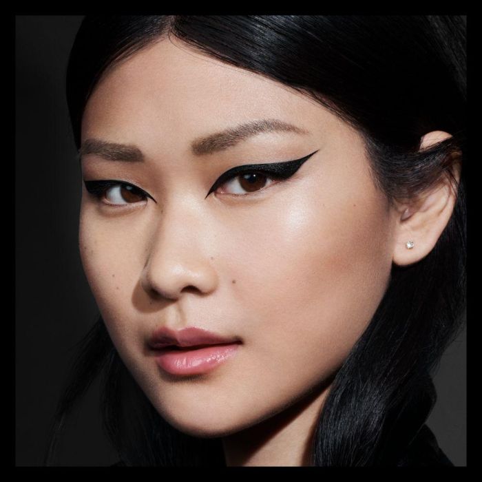 Max Factor MASTERPIECE mate liquid eyeliner #04-navy 1,7 ml 3 Max Factor MASTERPIECE mate liquid eyeliner #04-navy 1,7 ml 3