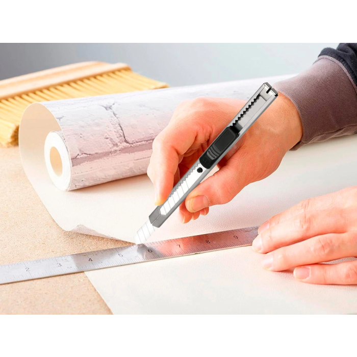 Q-connect Cuter Metálico Estrecho Cuchilla Cerámica 9 mm XD-C18 con Clip Blister 1 Unidad 6