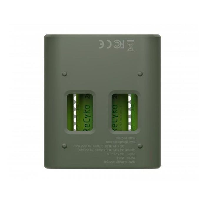 GP M451 Cargador Rápido de Pilas AA/AAA, incluye 4 Pilas Recargables NiMH AA 2600mAh, Negro/Verde, con Organizador 4