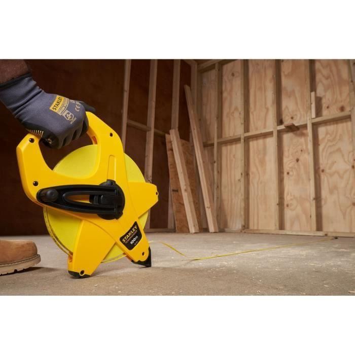 Stanley 2-34-777 Cinta Métrica de Fibra de Vidrio de 100m x 13mm Power Winder con Caja Abierta 2