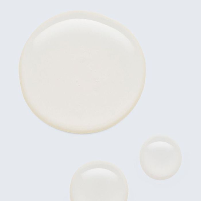 Estée Lauder RE-NUTRIV Regenerating Youth Treatment Lotion Hidratante Antiedad para Mujer 200 ml 1 Estée Lauder RE-NUTRIV Regenerating Youth Treatment Lotion Hidratante Antiedad para Mujer 200 ml 1