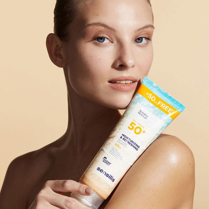 Sensilis Moisturizing & Refreshing Gel Crema Spf50+ 250 mL 3 Sensilis Moisturizing & Refreshing Gel Crema Spf50+ 250 mL 3