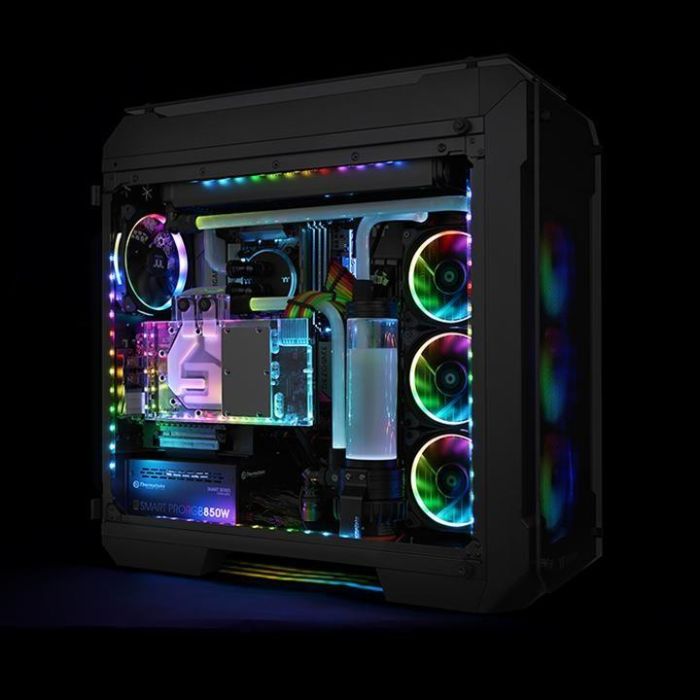 Thermaltake Lumi RGB Plus Strip 3Pack 1 Thermaltake Lumi RGB Plus Strip 3Pack 1