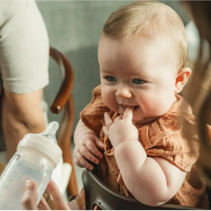 Mam Caja de Parto 4 Biberones + 1 Chupete + 1 Caja Dosificadora - Arena MAM9001616836657