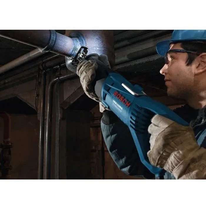 Bosch Professional Sierra de Sable GSA 1100 E Profesional, 1100W, Capacidad de Corte 230mm en Madera 1 Bosch Professional Sierra de Sable GSA 1100 E Profesional, 1100W, Capacidad de Corte 230mm en Madera 1