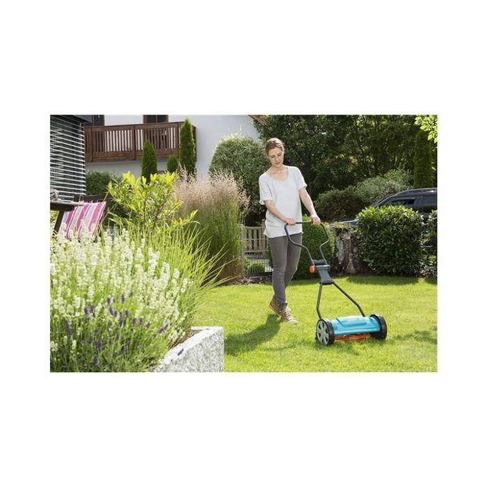 Segadora helicoidal GARDENA 330 Classic 33cm 4 Segadora helicoidal GARDENA 330 Classic 33cm 4