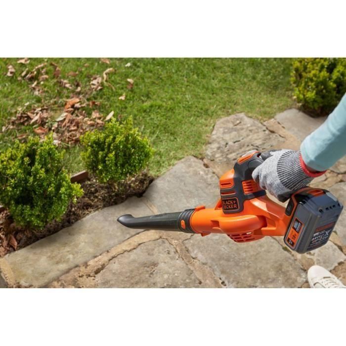 Soplador NEGRO Y DECKER 18V - 2Ah - Inalámbrico GWC1820PC 1