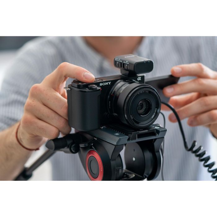 ZV-E10 Objektiv AF E 16-50mm 35-mm-Vollformatbildsensor 5 ZV-E10 Objektiv AF E 16-50mm 35-mm-Vollformatbildsensor 5