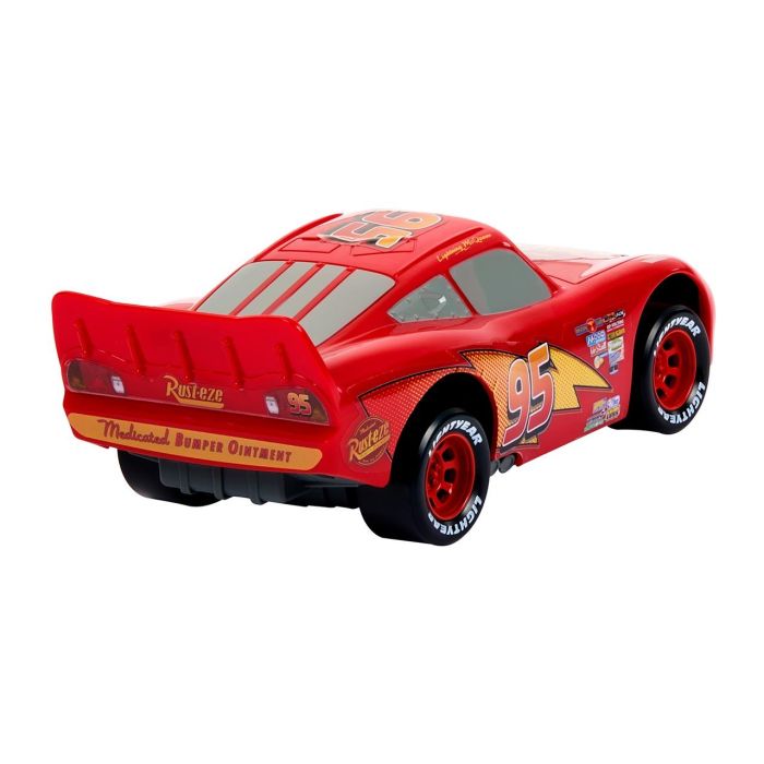 Rayo Mcqueen En Movimiento Cars Hph64 Mattel 2