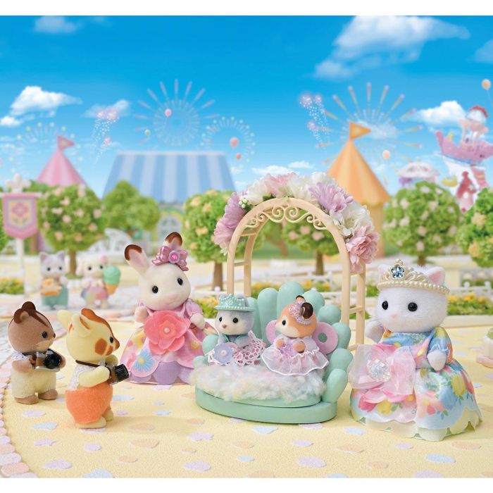 Sylvanian Families 5809 Set Princesas de las Flores: Figuras de Hadas Freya Chocolate, Lyra Persa, Rae Husky, Rosé Ciervo (+3 años) 4 Sylvanian Families 5809 Set Princesas de las Flores: Figuras de Hadas Freya Chocolate, Lyra Persa, Rae Husky, Rosé Ciervo (+3 años) 4