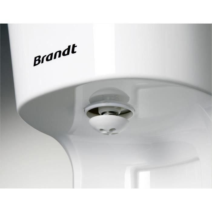 Brandt CAF1318S Cafetera con filtro, 1100W, 18 tazas, jarra de vidrio, placa caliente 40 min, blanco y plata 1 Brandt CAF1318S Cafetera con filtro, 1100W, 18 tazas, jarra de vidrio, placa caliente 40 min, blanco y plata 1