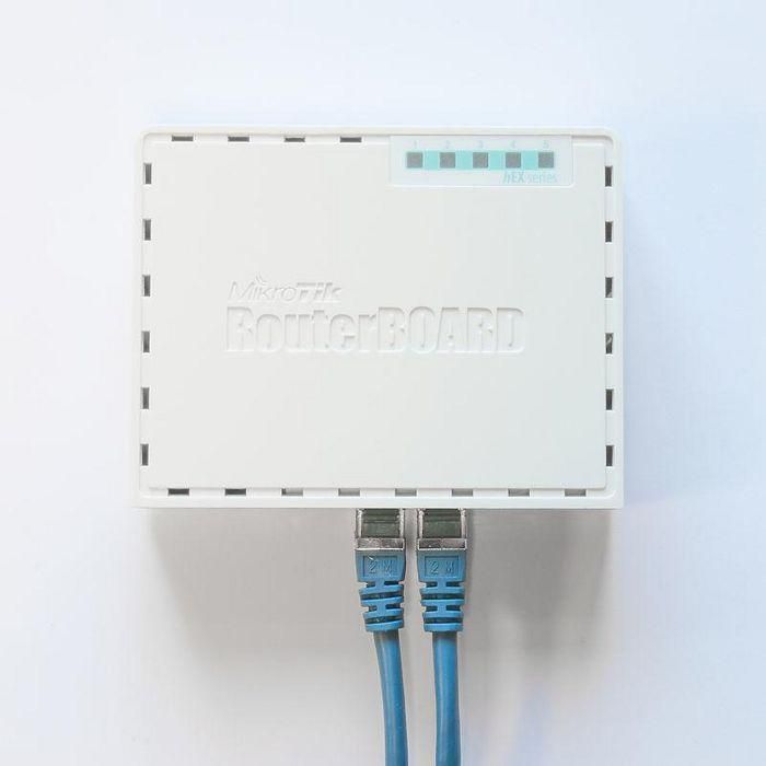 Mikrotik RB750GR3 Router Gigabit Ethernet 10/100/1000 MIPS64 880 MHz con 0.16 GB Almacenamiento Interno, Turquesa/Blanco 3 Mikrotik RB750GR3 Router Gigabit Ethernet 10/100/1000 MIPS64 880 MHz con 0.16 GB Almacenamiento Interno, Turquesa/Blanco 3