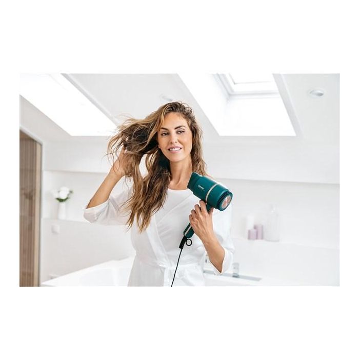 Beurer HC-35 Secador de Pelo Compacto 2000W con Tecnología Iónica y Aire Frío 4