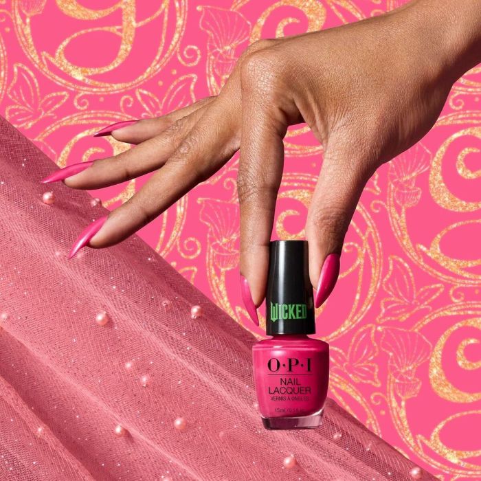 Opi Nail Lacquer - Colección Wicked - Esmalte De Uñas Duración Hasta 7 Días #Glinda The Good! 15 mL 2 Opi Nail Lacquer - Colección Wicked - Esmalte De Uñas Duración Hasta 7 Días #Glinda The Good! 15 mL 2