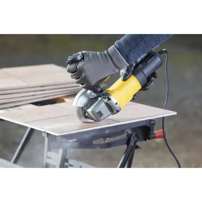 Stanley Amoladora 115mm 850W FMEG210 en Caja de Cartón 4