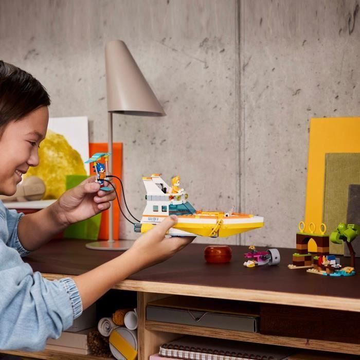 LEGO 76997 Sonic the Hedgehog Barco de aventuras de Tails, juguete interactivo 4