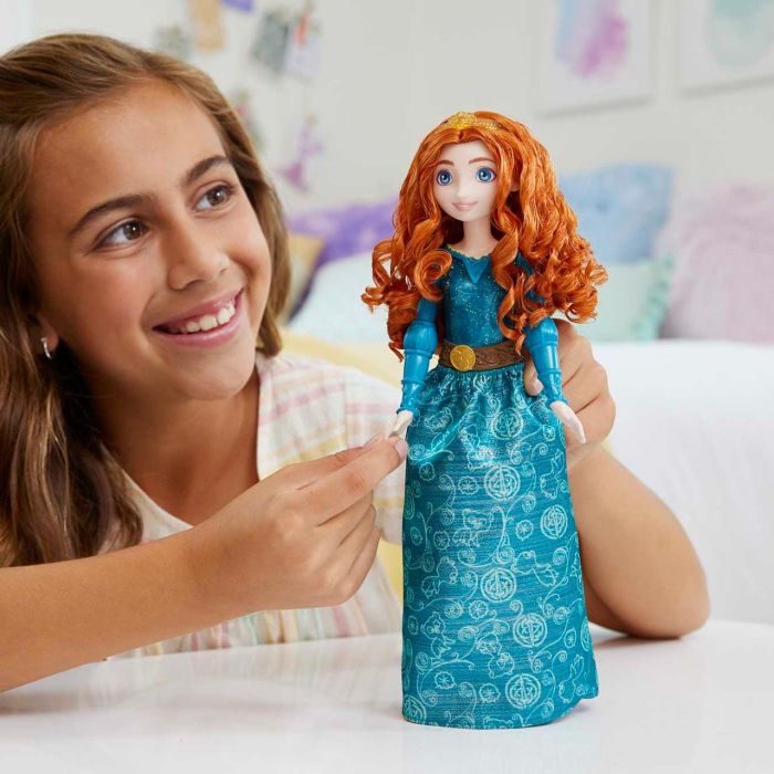 Mattel Muñeca Princesa Merida HLW13 Disney Princess Inspirada en Brave con Ropa Brillante y Accesorios para Niñas +3 Años 4