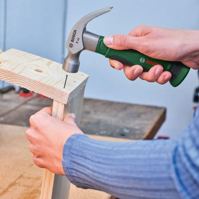 Bosch BOS4053423254402 Martillo de Garra 225 g, Acero al Carbono Duro, Extractor de Garras en V, Mango Suave Baja Vibración 3 Bosch BOS4053423254402 Martillo de Garra 225 g, Acero al Carbono Duro, Extractor de Garras en V, Mango Suave Baja Vibración 3