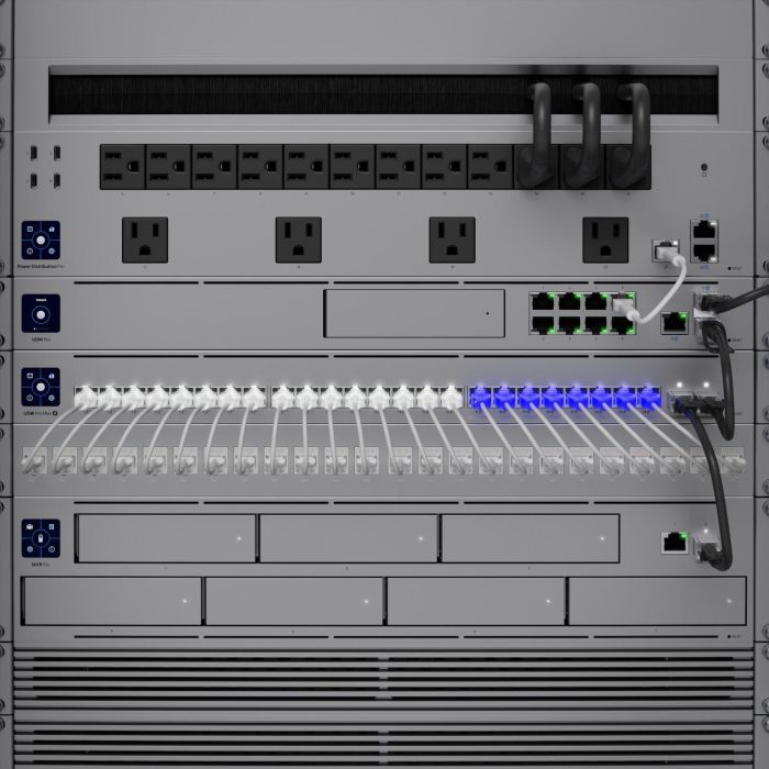 Ubiquiti USW-Pro-Max-24-PoE Switch L3 24 Puertos 2.5G Multi-Gigabit Ethernet con PoE y 2 Puertos SFP+ para Montaje en Rack Gris 7 Ubiquiti USW-Pro-Max-24-PoE Switch L3 24 Puertos 2.5G Multi-Gigabit Ethernet con PoE y 2 Puertos SFP+ para Montaje en Rack Gris 7