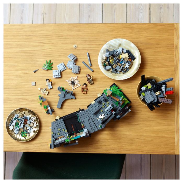 LEGO 77015 Indiana Jones Templo del Ídolo Dorado Juego de Construcción con 1545 Piezas para Mayores de 18 Años 4