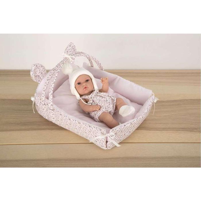 Muñeca Elegance Natal 33 cm con cuerpo de vinilo y cuna (medida cuna 26x37x24 cm) 5