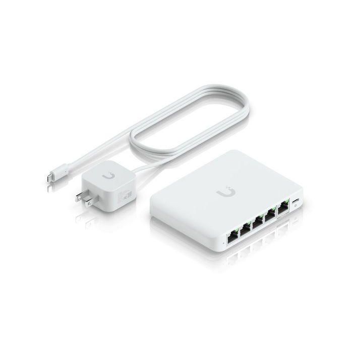 Ubiquiti 5x 1/2.5 GbE RJ45, 25 Gbps, 18.6 Mpps, 12.5 Gbps throughput, DC 5V/1A/5W, PoE 44-57V/6.4W, -20 - 45°C, 10 - 90% humidity, 117.1 x 90 x 21.2 mm, 206 g 10 Ubiquiti 5x 1/2.5 GbE RJ45, 25 Gbps, 18.6 Mpps, 12.5 Gbps throughput, DC 5V/1A/5W, PoE 44-57V/6.4W, -20 - 45°C, 10 - 90% humidity, 117.1 x 90 x 21.2 mm, 206 g 10