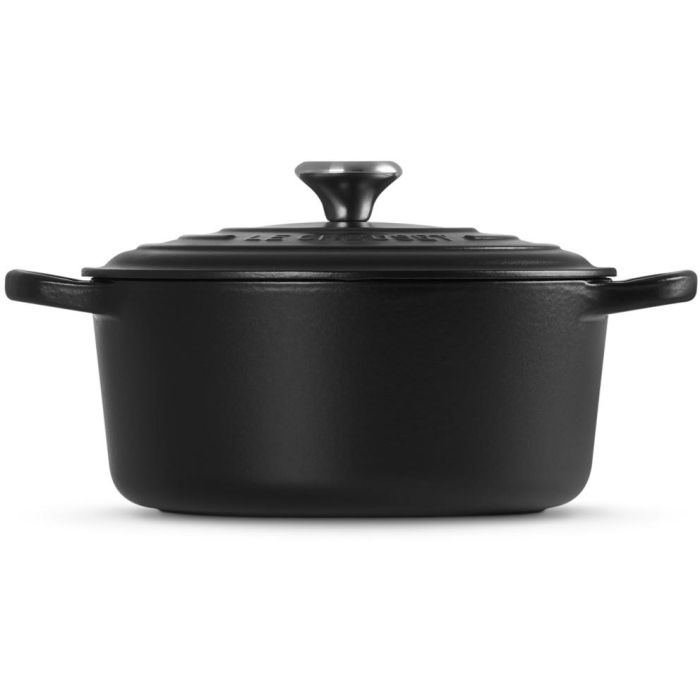 Le Creuset Signature Bräter rund 22 cm schwarz 2 Le Creuset Signature Bräter rund 22 cm schwarz 2