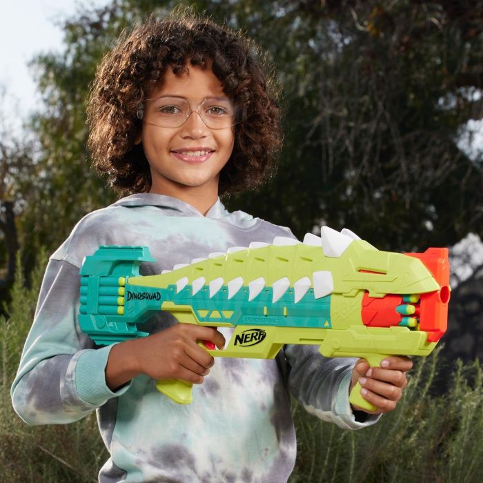 Nerf Lanzador Dinosquad Armorstrike F5855 con Diseño de Dinosaurio, Tambor Giratorio de 8 Dardos 3