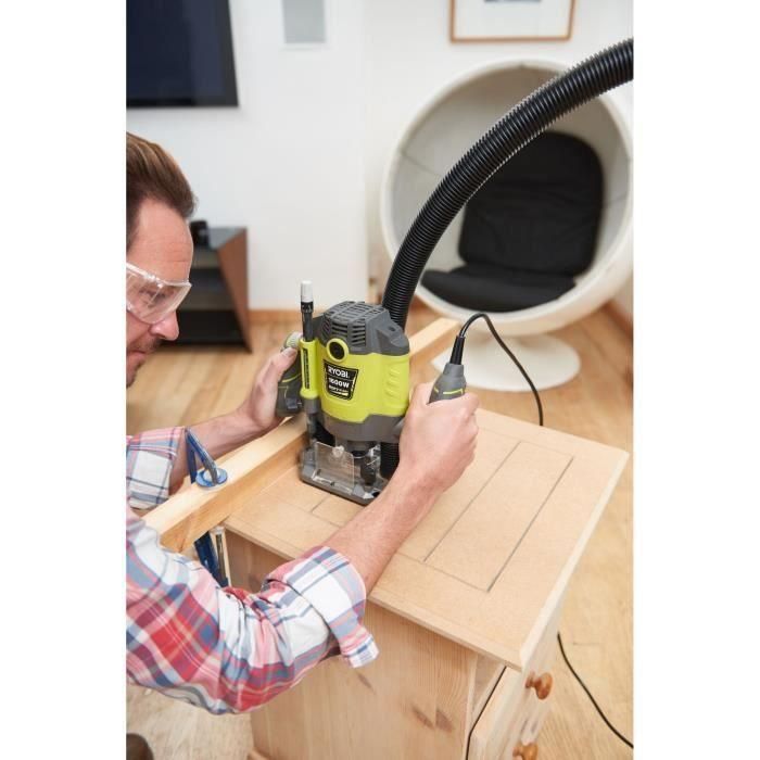 RYOBI RRT1600 - K - Router 1600 Watts + 5 cortadores 5 RYOBI RRT1600 - K - Router 1600 Watts + 5 cortadores 5