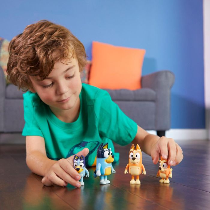 Moose Toys Set 4 Figuras de Acción Familia Bluey: Colección Bluey, Bingo, Bandit y Chilli para niños +3 años 4