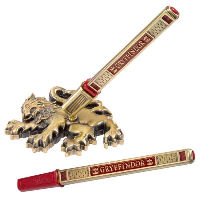 NOBLE COLLECTION Harry Potter Gryffindor Bolígrafo con Soporte de Metal Alta Calidad en Caja Regalo