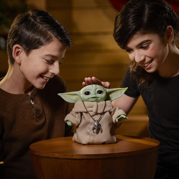 Figura de Acción Hasbro Star Wars Mandalorian Baby Yoda (25 cm) 2 Figura de Acción Hasbro Star Wars Mandalorian Baby Yoda (25 cm) 2