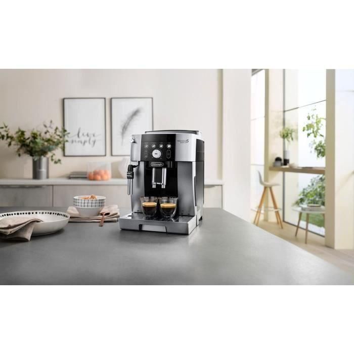 Máquina de espresso de Delonghi Shredder - Magnifica S Smart - Acero inoxidable 2