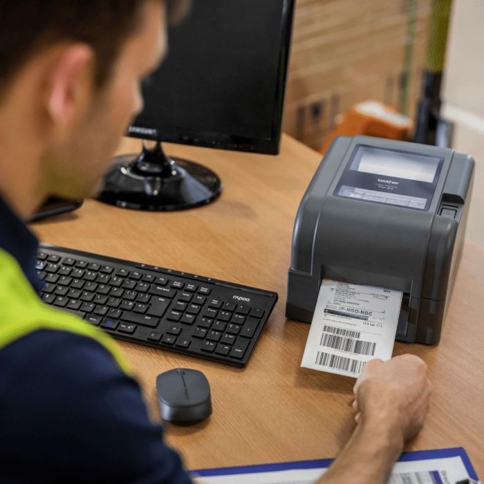 BROTHER Impresora de Etiquetas y Tickets de Transferencia Termica TD4520TN 5 BROTHER Impresora de Etiquetas y Tickets de Transferencia Termica TD4520TN 5