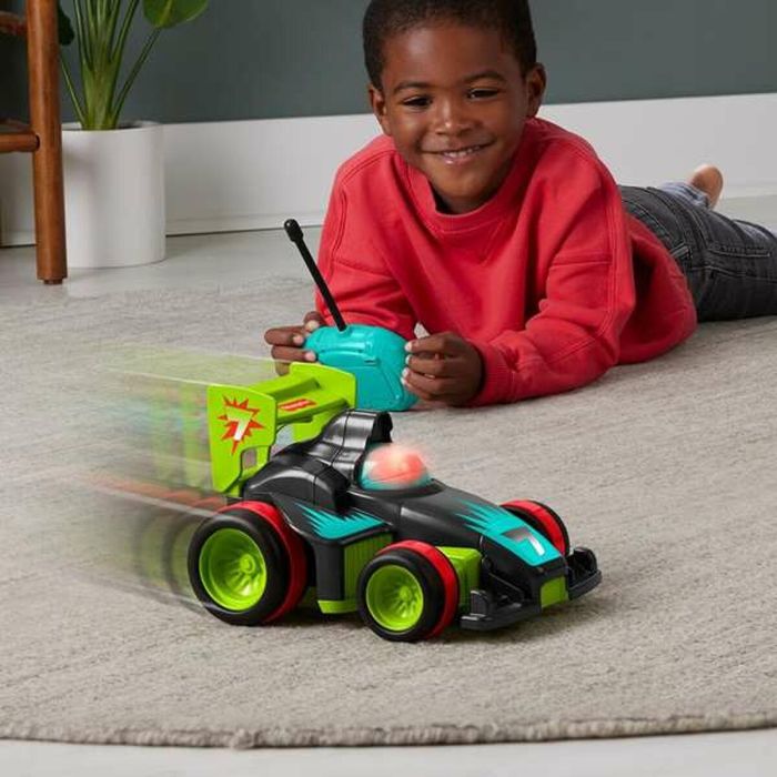 Coche radio control fisher-price con 2 velocidades y mando de facil manejo con 4 botones. 4