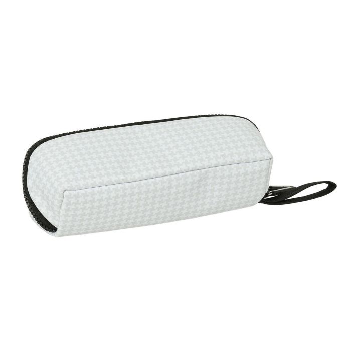 Portatodo Real Madrid C.F. Blanco Gris 20 x 8 x 8 cm 3 Portatodo Real Madrid C.F. Blanco Gris 20 x 8 x 8 cm 3