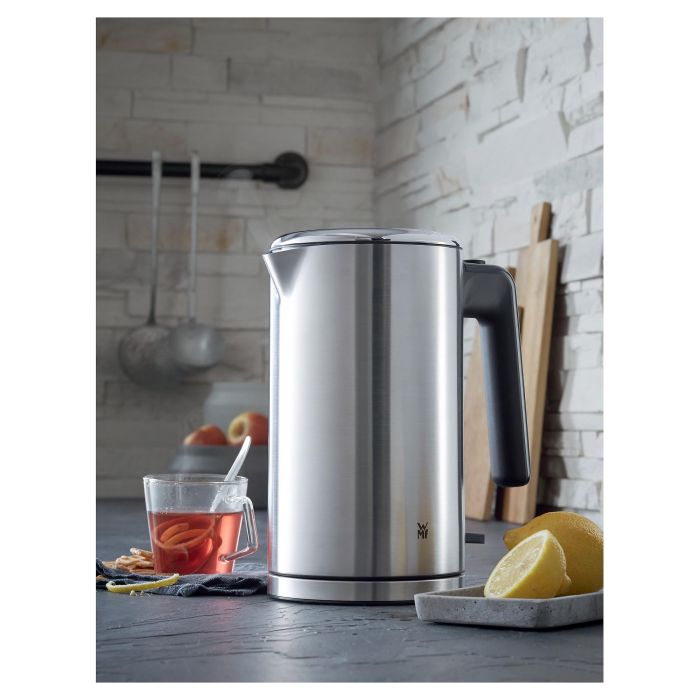 WMF 0413130011 Hervidor de Agua, 1.6L, 2400W, Acero Inoxidable, Indicador de Nivel de Agua, Protección Contra Sobrecalentamiento, Sin Cables 6 WMF 0413130011 Hervidor de Agua, 1.6L, 2400W, Acero Inoxidable, Indicador de Nivel de Agua, Protección Contra Sobrecalentamiento, Sin Cables 6