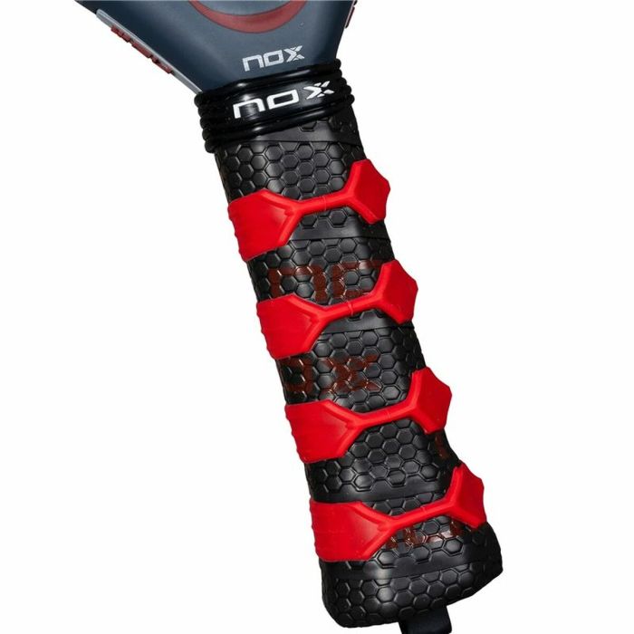 Pala de Pádel Nox AT10 Genius 12K Gris Fibra de carbono 1 Pala de Pádel Nox AT10 Genius 12K Gris Fibra de carbono 1