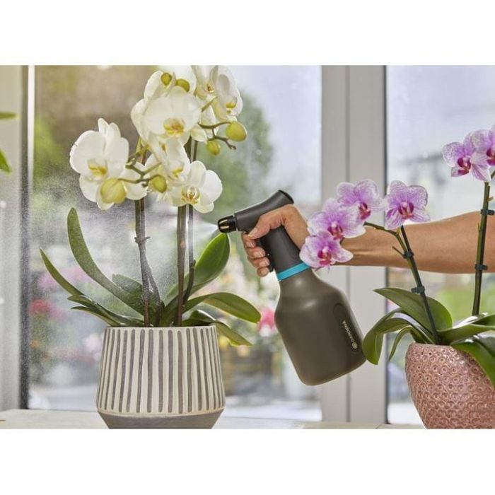 GARDENA 11110-20 Pulverizador de Presión 0.75 L Negro con Boquilla Ajustable para Jardín y Hogar 2
